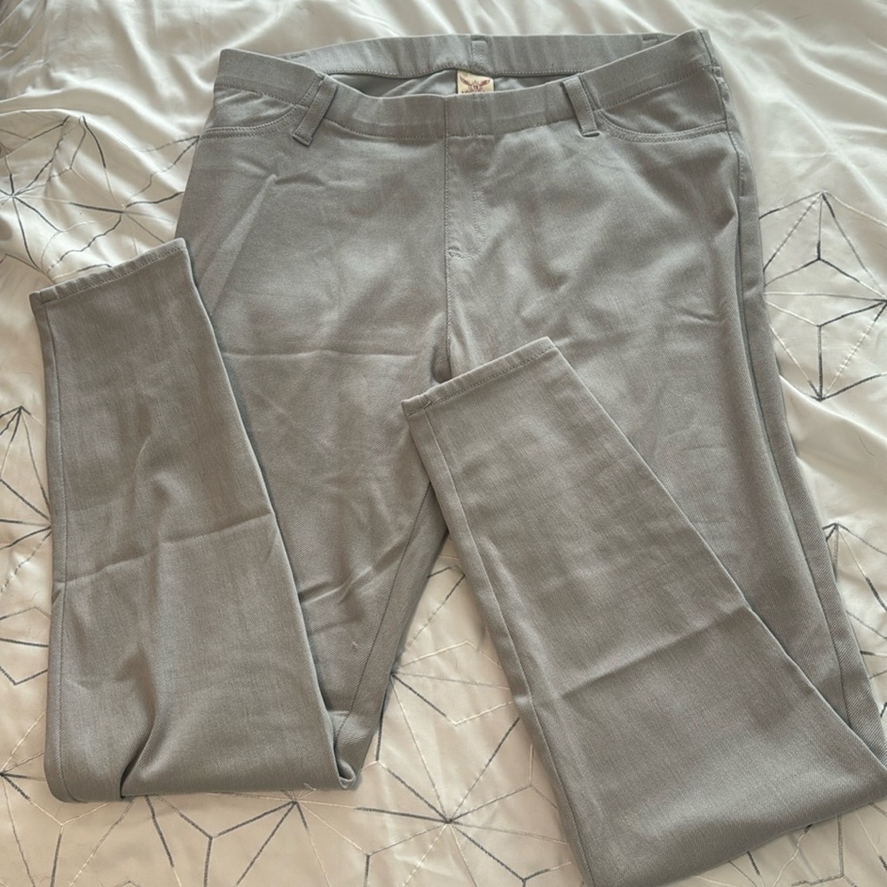 Grey jeggings